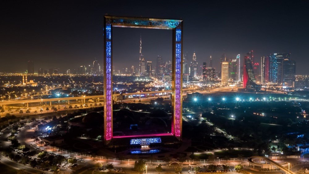DUBAI FRAME