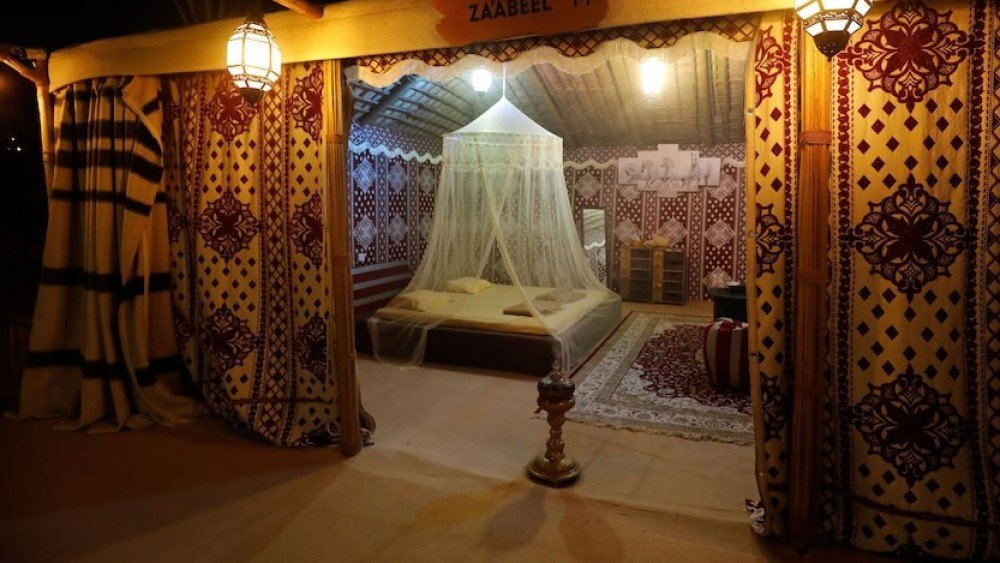 LUXURY OVERNIGHT DESERT SAFARI WITH VIP ROOMS