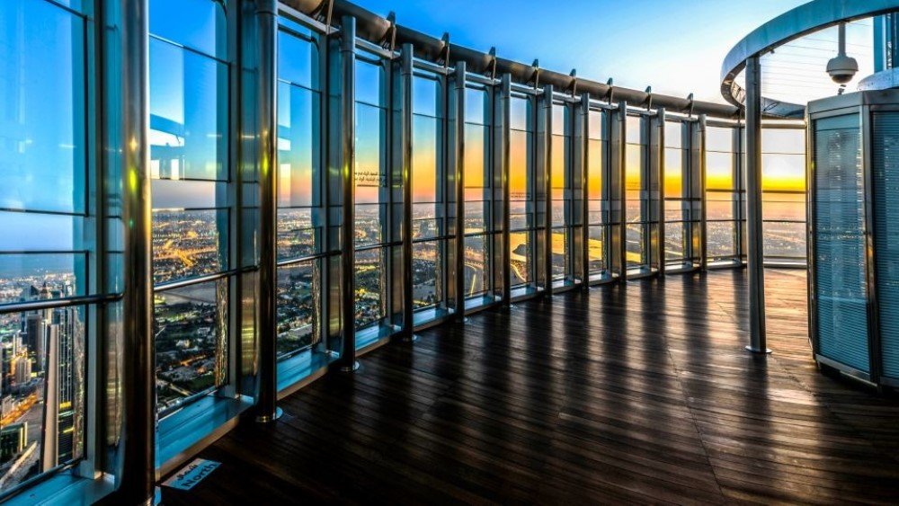 BURJ KHALIFA 124TH FLOOR (2)